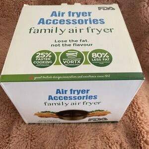 Air Fryer Accessories Family Air Fryer - White & Green Box